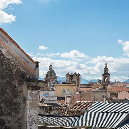 Cassaro Con Terrazza
